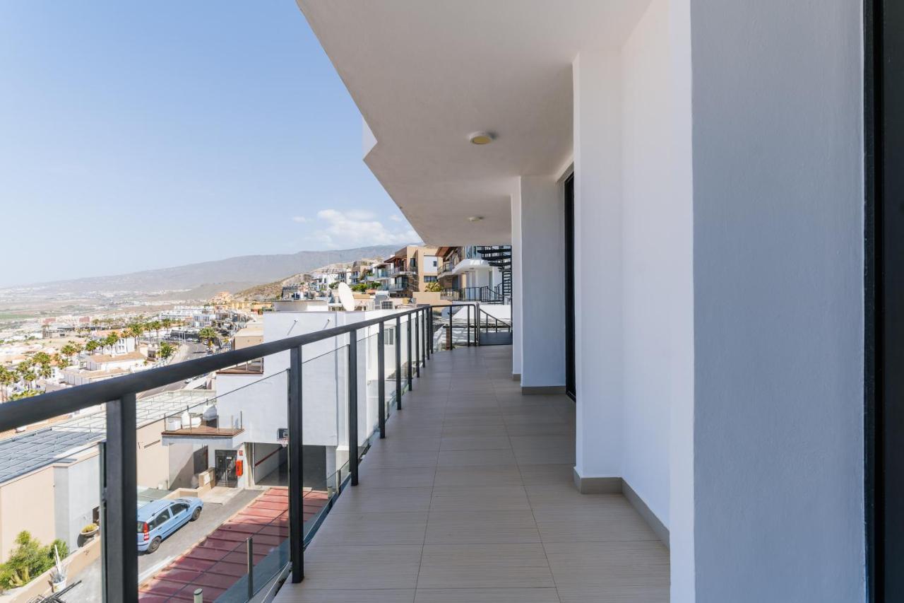 Sunset White Villa - Ocean View, Jakuzzi, Heated Pool, Air-Conditioning, Grill Playa de las Américas Extérieur photo