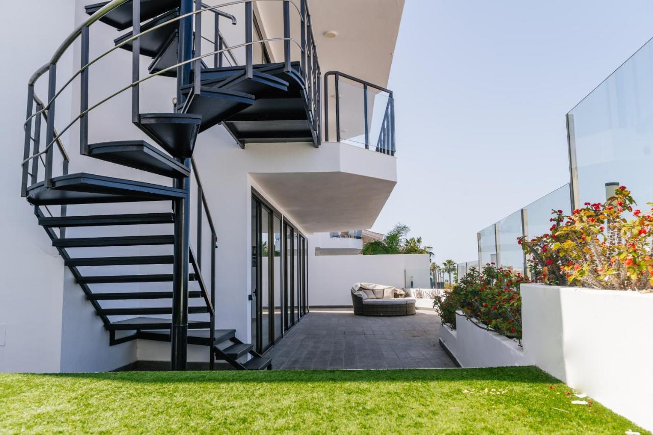 Sunset White Villa - Ocean View, Jakuzzi, Heated Pool, Air-Conditioning, Grill Playa de las Américas Extérieur photo