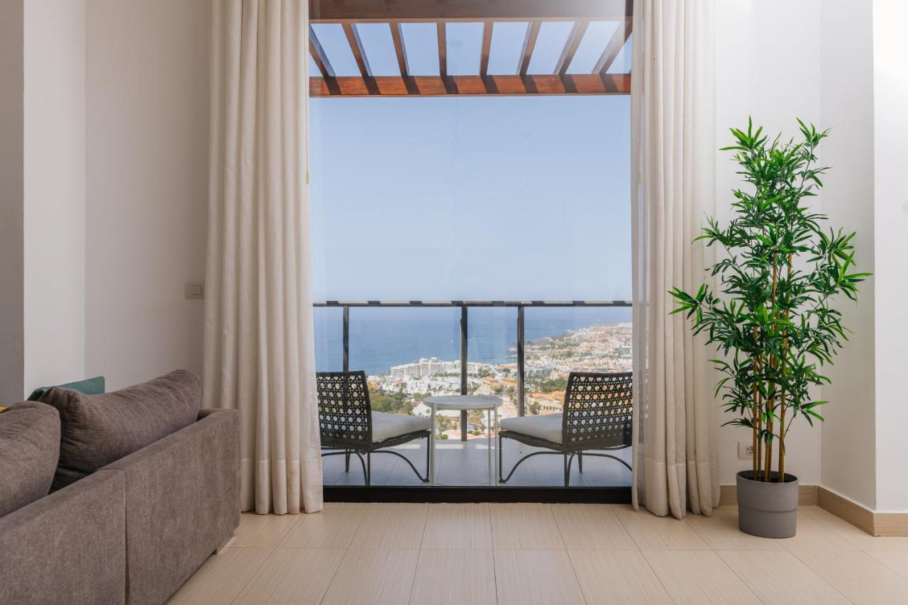 Sunset White Villa - Ocean View, Jakuzzi, Heated Pool, Air-Conditioning, Grill Playa de las Américas Extérieur photo