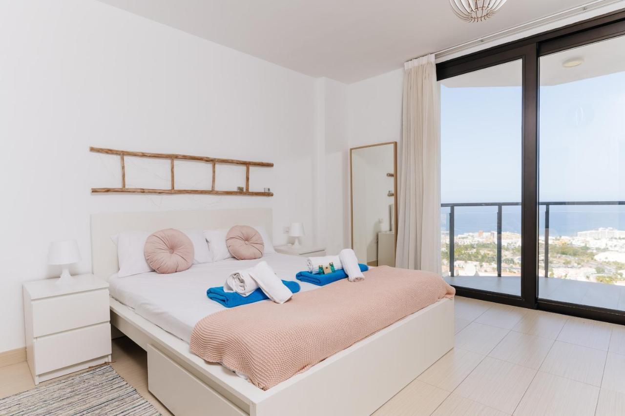 Sunset White Villa - Ocean View, Jakuzzi, Heated Pool, Air-Conditioning, Grill Playa de las Américas Extérieur photo