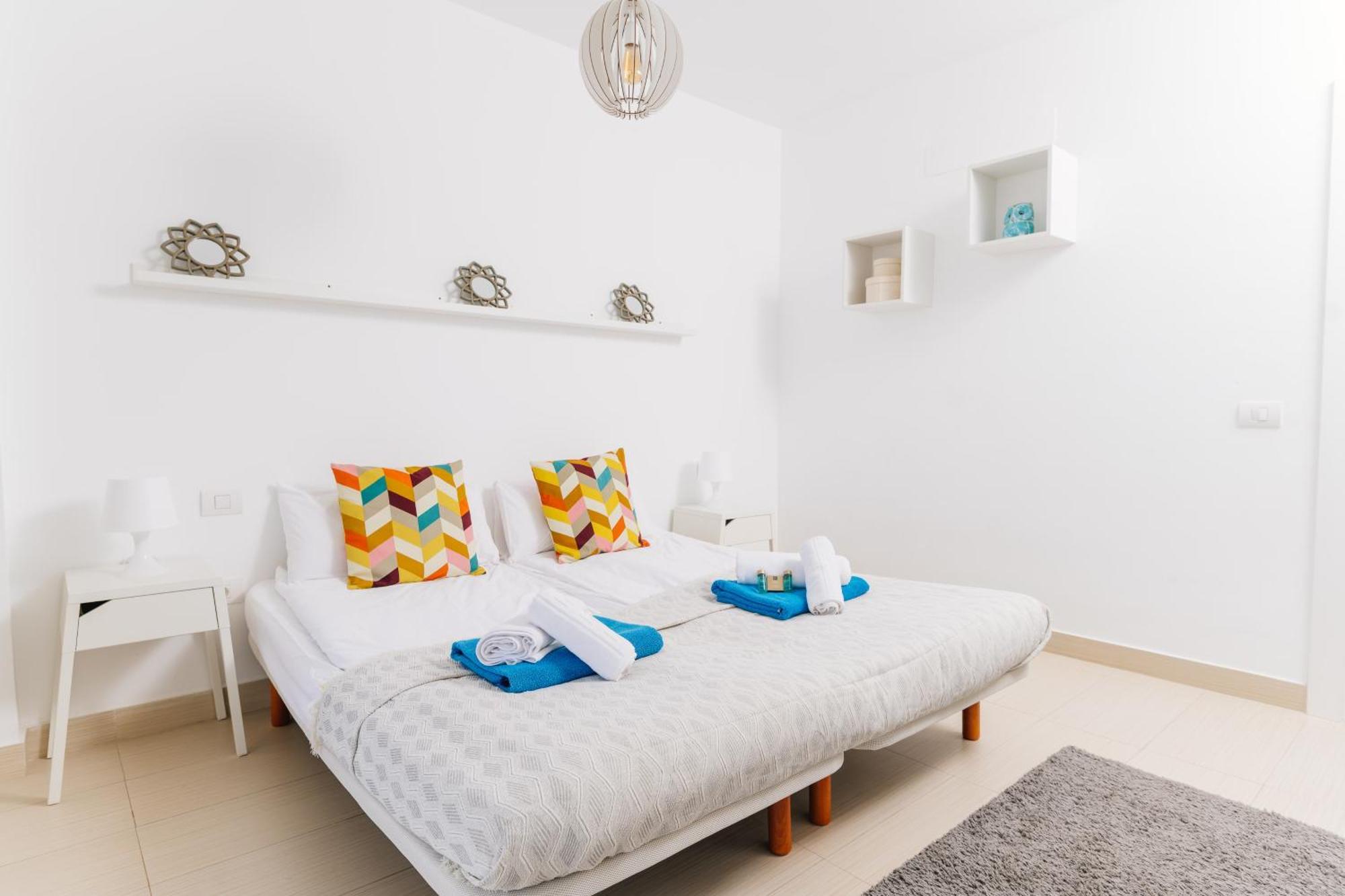 Sunset White Villa - Ocean View, Jakuzzi, Heated Pool, Air-Conditioning, Grill Playa de las Américas Extérieur photo